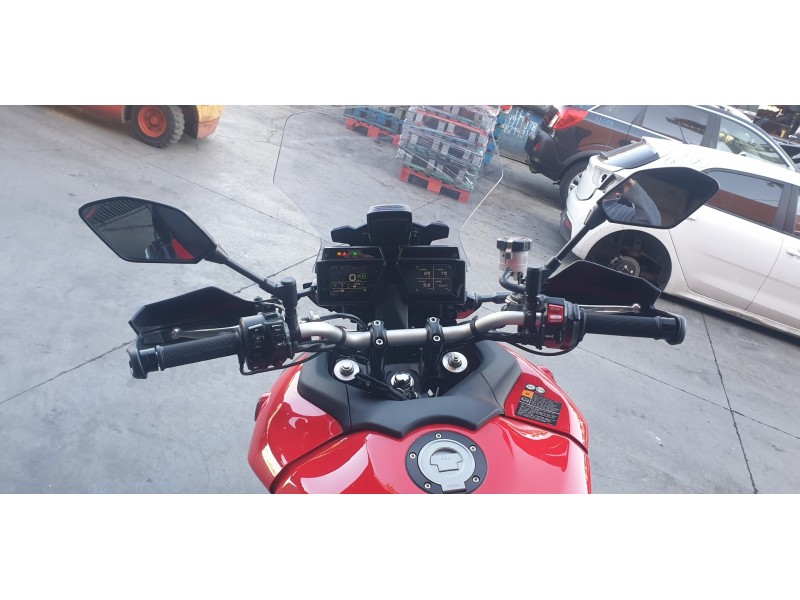 Recambio de manillar para yamaha tracer 900 referencia OEM IAM B5U261110  