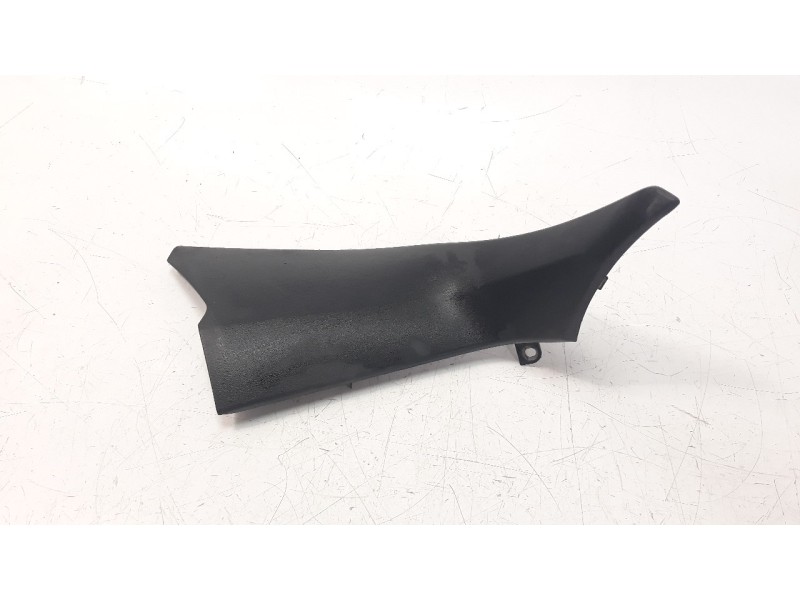 Recambio de moldura para yamaha x-max 125 referencia OEM IAM BL1F837M00  