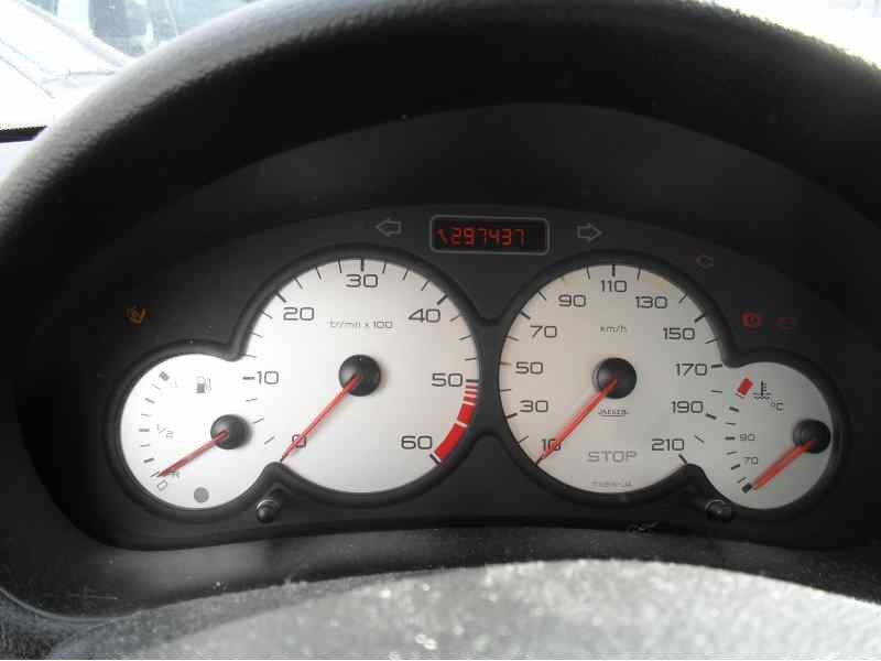 peugeot 206 berlina del año 2003