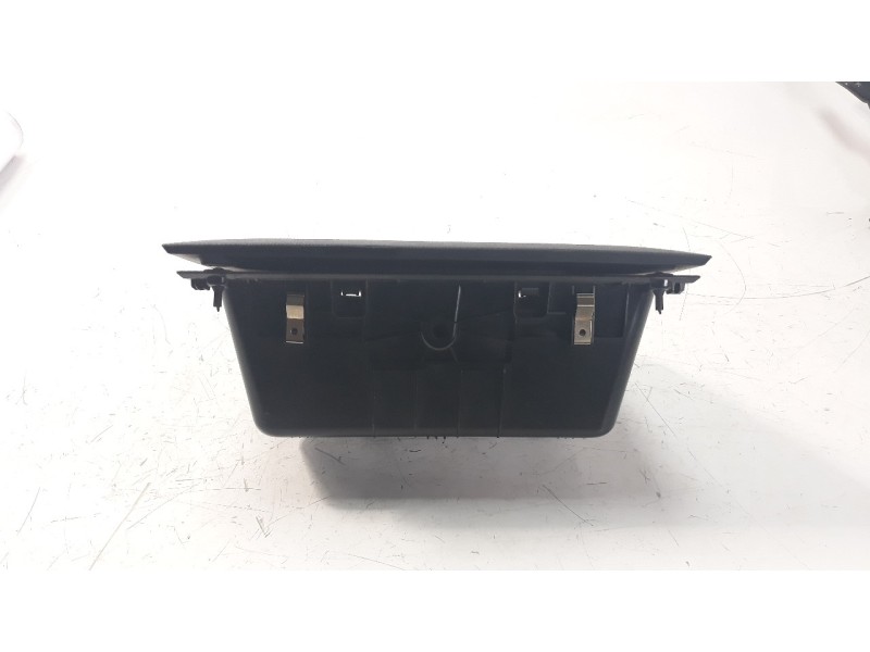 Recambio de guantera para volkswagen golf vii sportsvan 2.0 tdi referencia OEM IAM 0456221  