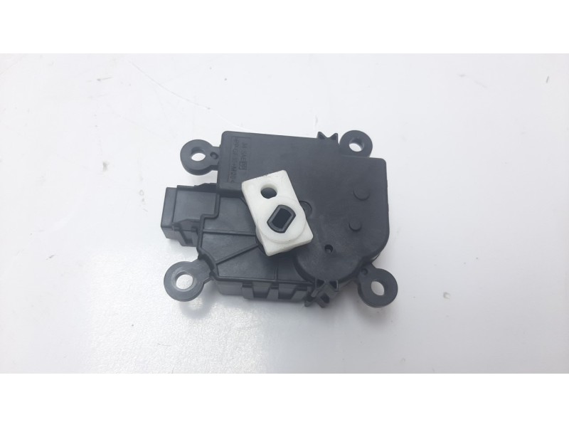 Recambio de motor calefaccion para mazda 3 berlina (bp) referencia OEM IAM 27731F531AG  