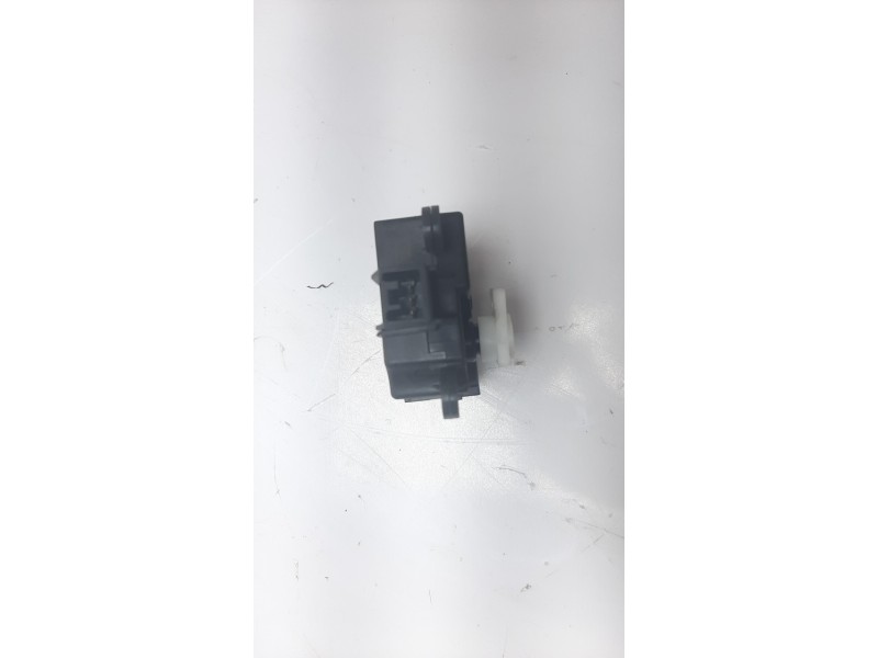 Recambio de motor calefaccion para mazda 3 berlina (bp) referencia OEM IAM 27731F531AG  