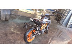 ktm 390 duke del año 2022 2