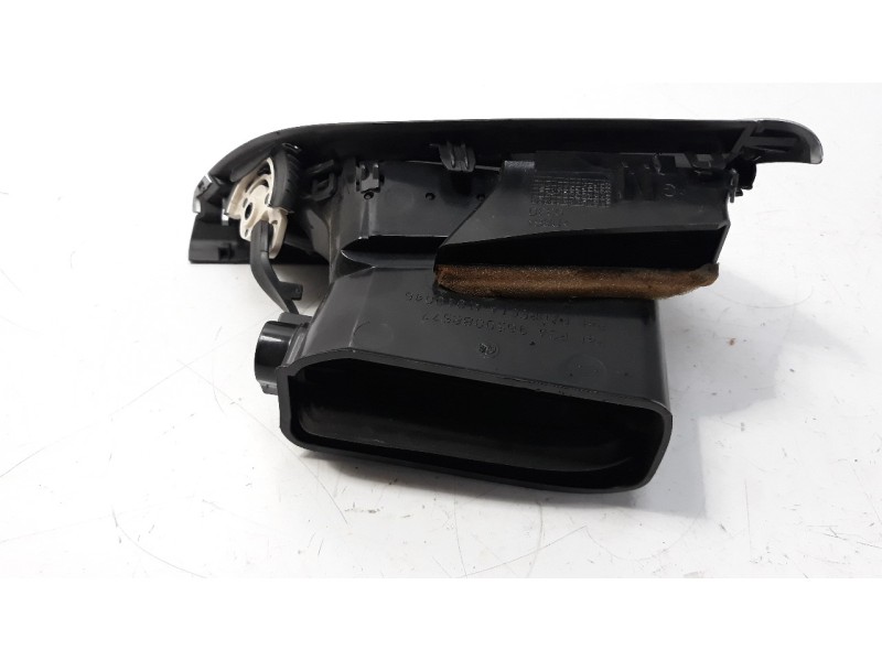 Recambio de rejilla aireadora para peugeot 207 1.4 referencia OEM IAM 9650088577  