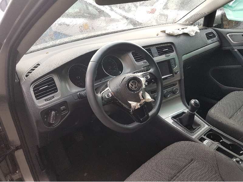 volkswagen golf vii lim. del año 2014