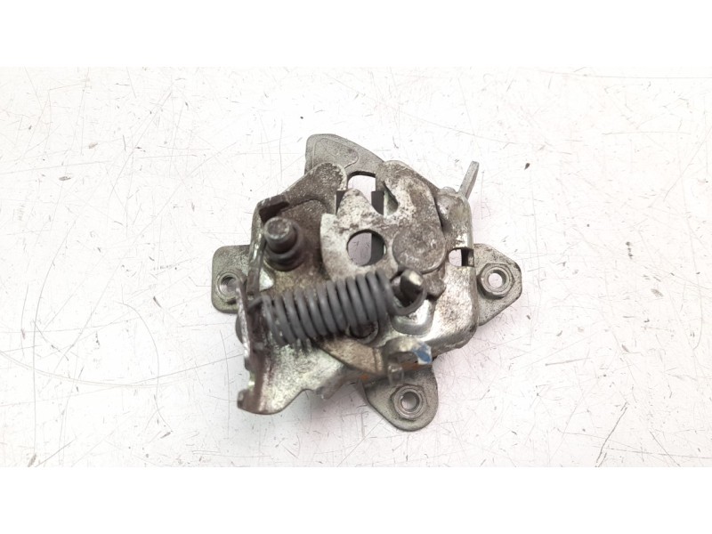 Recambio de cerradura capo para fiat 500 referencia OEM IAM 51785174  