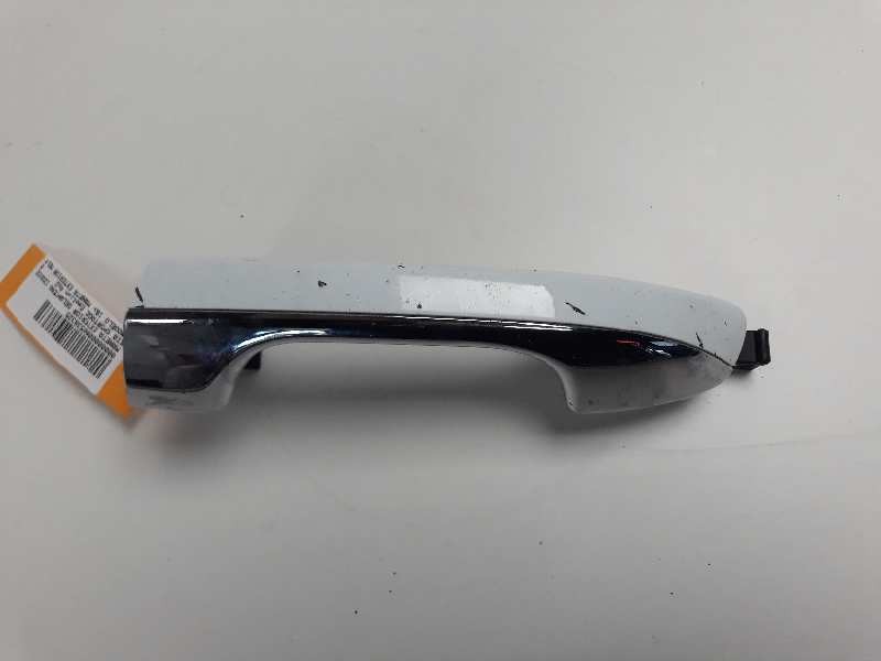 Recambio de maneta exterior delantera izquierda para kia sportage emotion 4x2 referencia OEM IAM   
