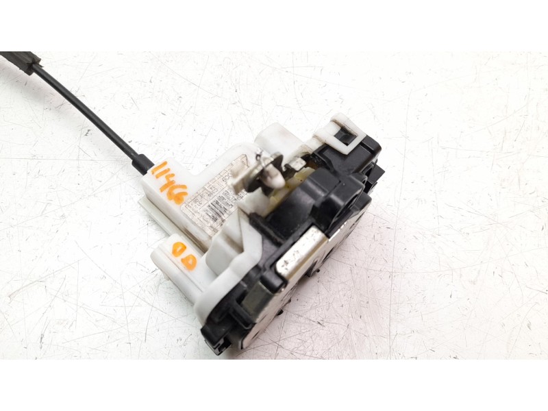 Recambio de cerradura puerta delantera derecha para fiat 500 referencia OEM IAM 51935121  