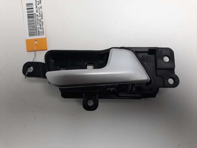 Recambio de maneta interior delantera derecha para kia sportage emotion 4x2 referencia OEM IAM 82623F1000  