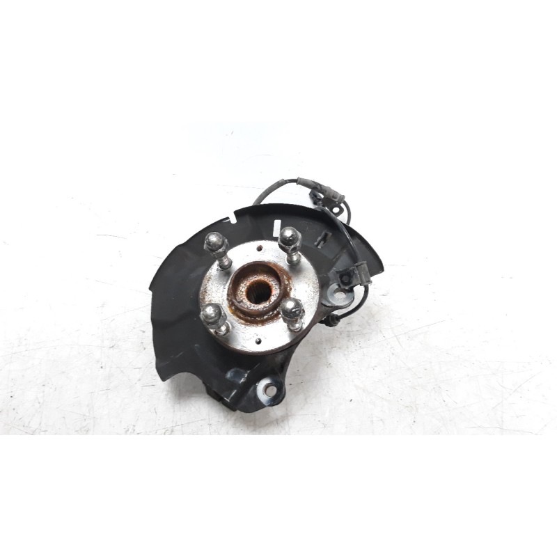 Recambio de mangueta delantera derecha para renault clio i fase i+ii (b/c57) 1.2 referencia OEM IAM 8200207309  