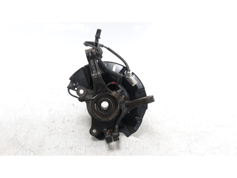 Recambio de mangueta delantera derecha para renault clio i fase i+ii (b/c57) 1.2 referencia OEM IAM 8200207309  