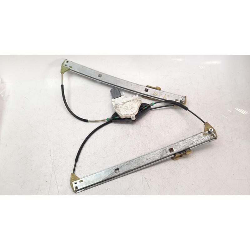 Recambio de elevalunas delantero derecho para audi q5 (8r) 3.0 v6 24v tdi referencia OEM IAM 8K0959802B 106023022 