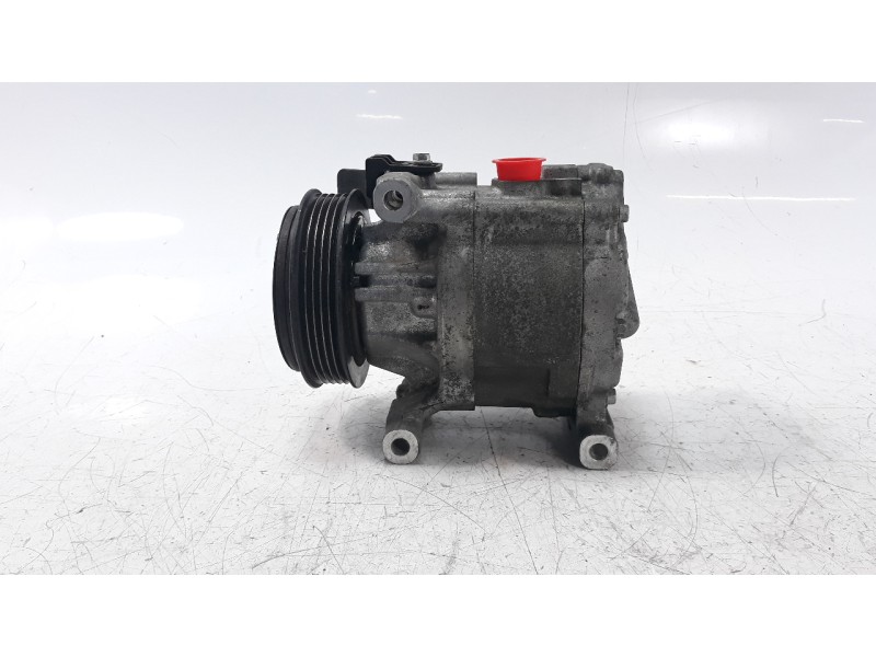Recambio de compresor aire acondicionado para fiat 500 referencia OEM IAM 51747318 32183 CAF430047HQ