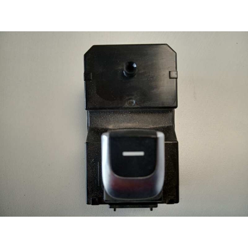 Recambio de mando elevalunas trasero derecho para kia sportage emotion 4x2 referencia OEM IAM 93580D9100  