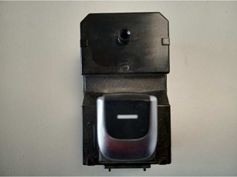 Recambio de mando elevalunas trasero derecho para kia sportage emotion 4x2 referencia OEM IAM 93580D9100  