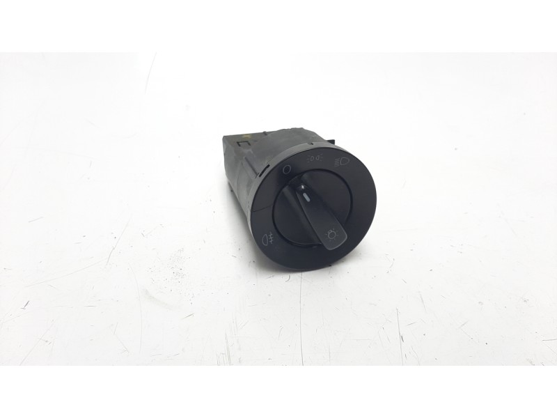 Recambio de mando luces para volkswagen polo berlina (6n2) 1.9 diesel referencia OEM IAM 1C0941531  