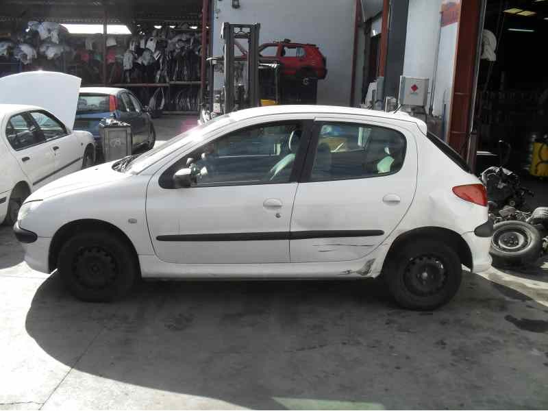 peugeot 206 berlina del año 2003