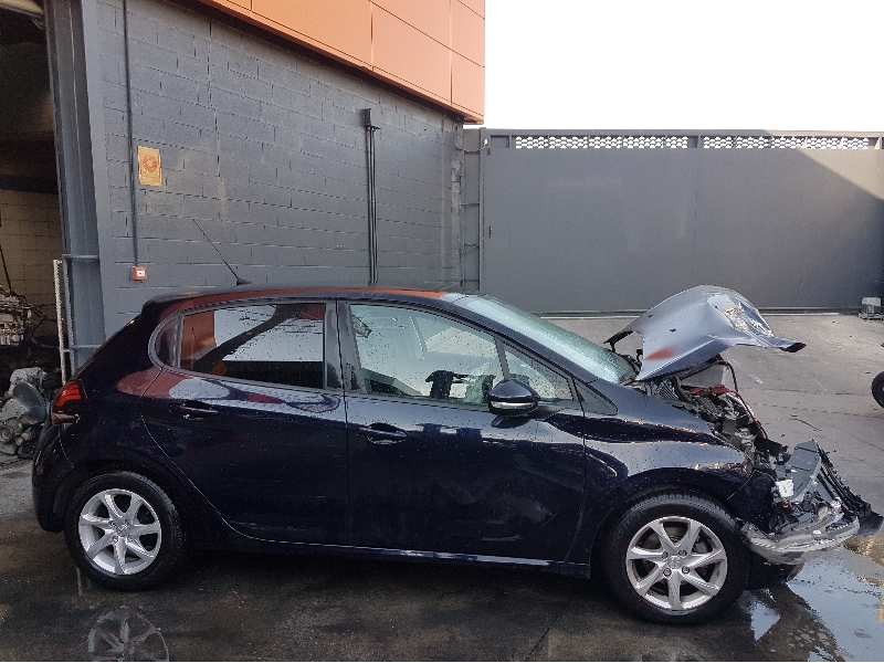 peugeot 208 del año 2016