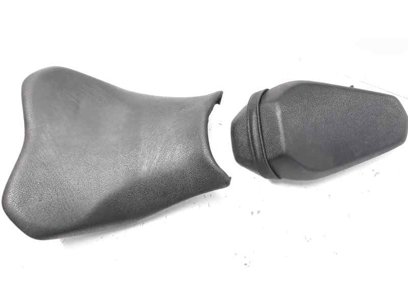 Recambio de asiento para kawasaki z 900 z 900 referencia OEM IAM 530660581  