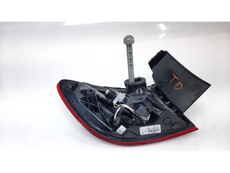 Recambio de piloto trasero derecho para renault clio v intens referencia OEM IAM 265509761R 103F18140770 