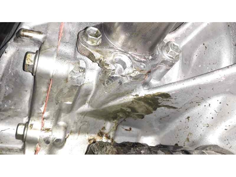 Recambio de caja cambios para toyota auris hybrid active referencia OEM IAM 310Y023  