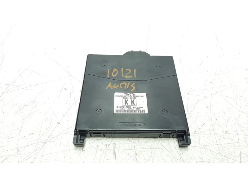 Recambio de caja reles / fusibles para toyota auris hybrid active referencia OEM IAM 8922102480  