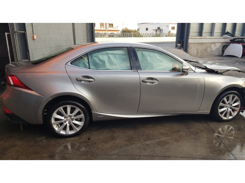 lexus is del año 2014