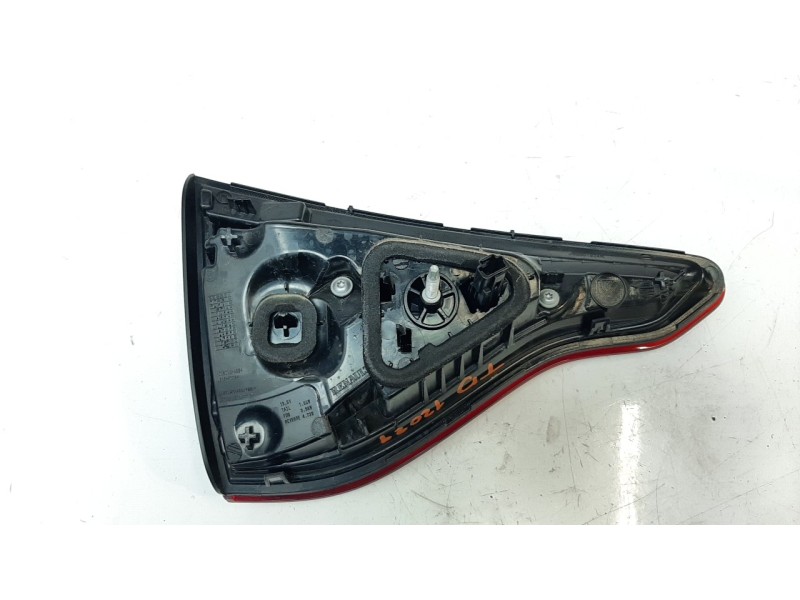 Recambio de piloto trasero derecho interior para renault clio v intens referencia OEM IAM 265504450R  