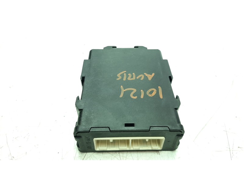 Recambio de centralita cambio automatico para toyota auris hybrid active referencia OEM IAM 8953512011  