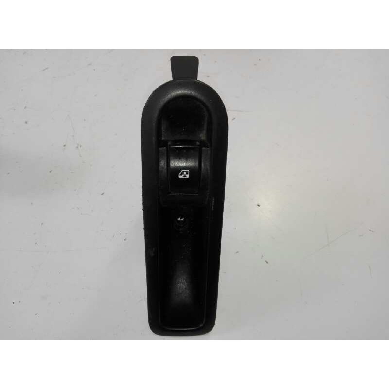 Recambio de mando elevalunas trasero izquierdo para renault scenic ii 1.9 dci diesel referencia OEM IAM  REN14380 