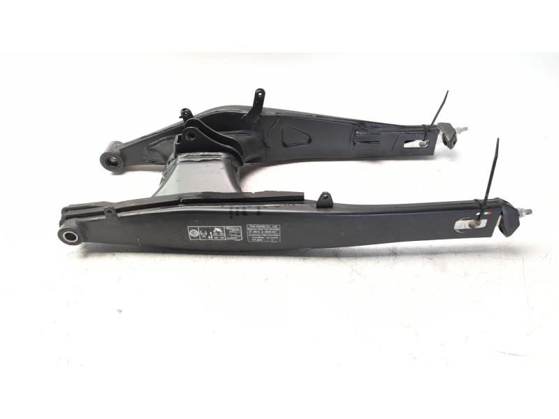 Recambio de puente trasero para honda cb 125 f referencia OEM IAM 52200K98E20  