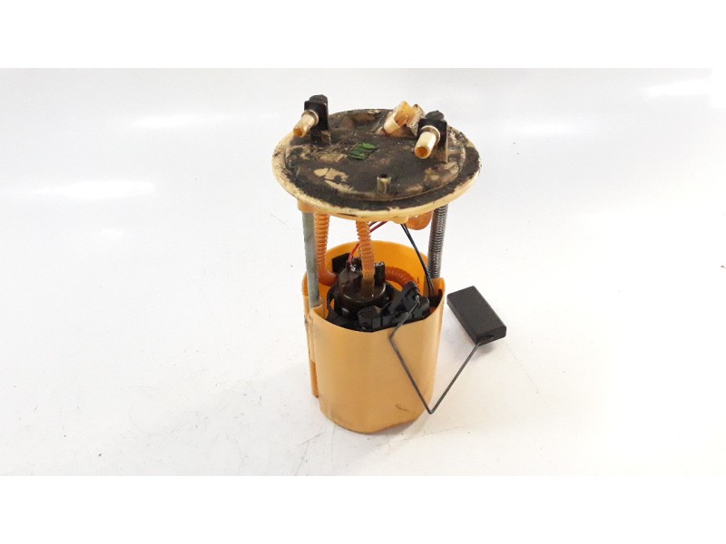 Recambio de bomba combustible para fiat panda (169) 1.3 jtd cat referencia OEM IAM 51806985  
