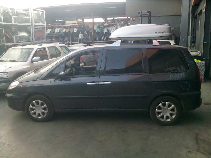 peugeot 807 del año 2005