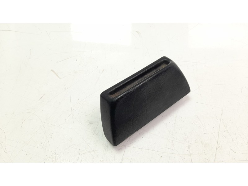 Recambio de cenicero para mercedes-benz clase c (w201) berlina 2.0 cat referencia OEM IAM A2018100230  