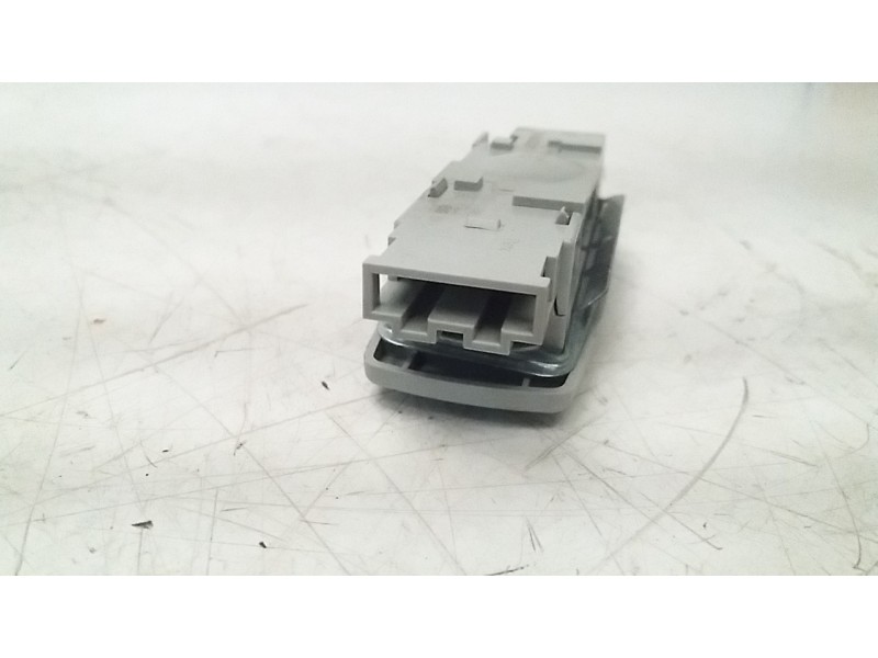 Recambio de luz interior para skoda fabia 1.0 tsi referencia OEM IAM 947291  