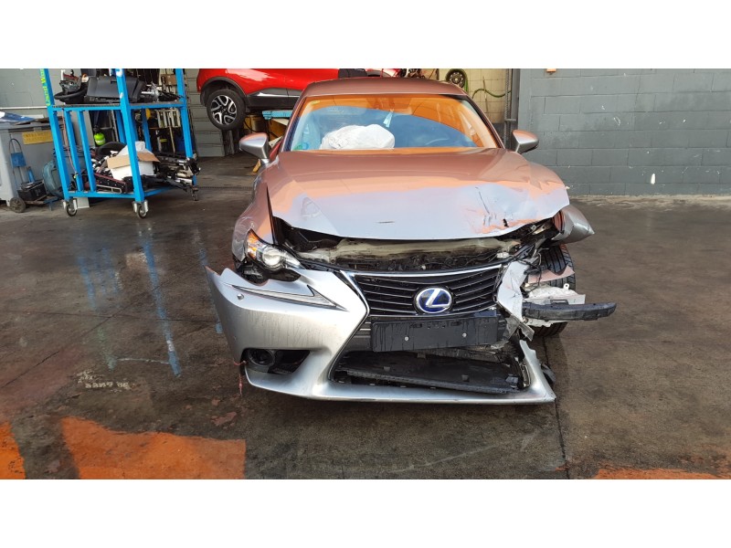 lexus is del año 2014