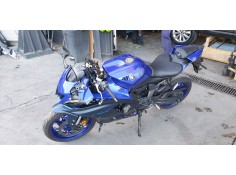 yamaha yzf-r 7 del año 2023 2