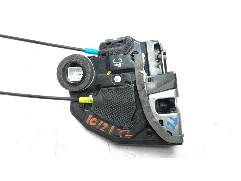 Recambio de cerradura puerta trasera izquierda para toyota auris hybrid active referencia OEM IAM 6906005051  