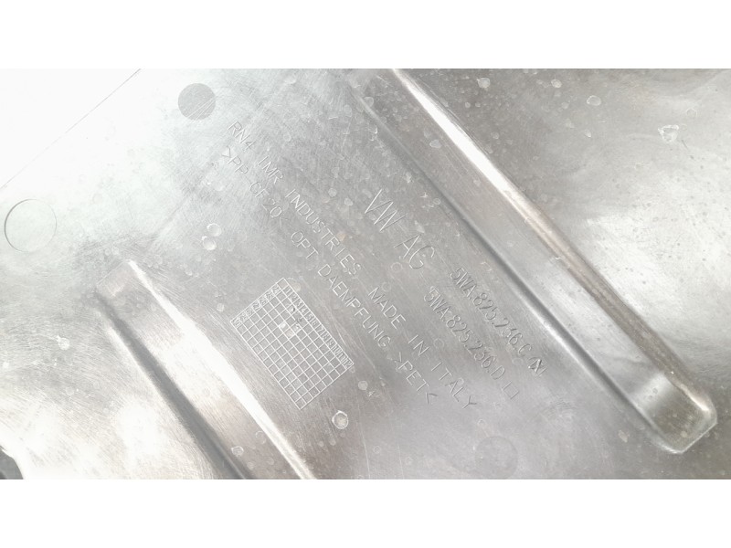 Recambio de cubrecarter para seat ateca (khp) style go referencia OEM IAM 5WA825236C  