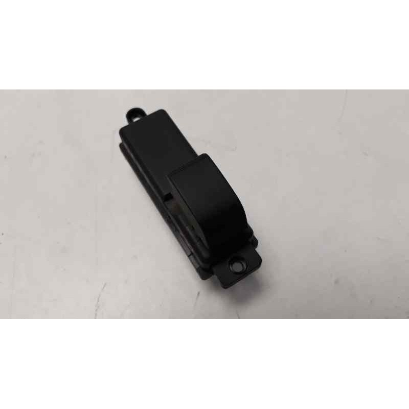 Recambio de mando elevalunas trasero derecho para mazda 2 lim. (de) 1.3 style (5-ptas.) (55kw) referencia OEM IAM D65166370  