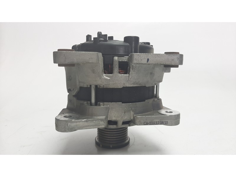 Recambio de alternador para dacia sandero 0.9 tce cat referencia OEM IAM 231002854R ALF070501HQ 