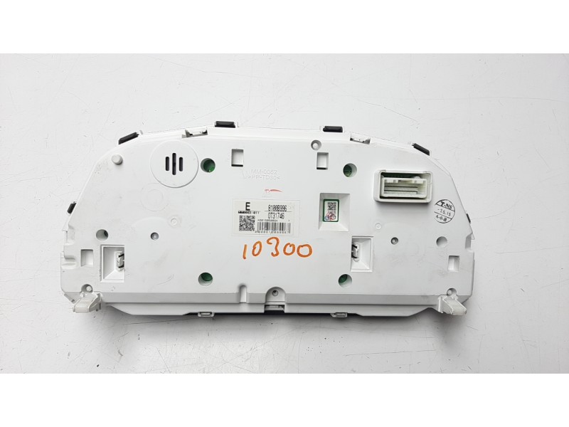 Recambio de cuadro instrumentos para mitsubishi l 200 2.4 di-d cat referencia OEM IAM 81000B996 OT31746 