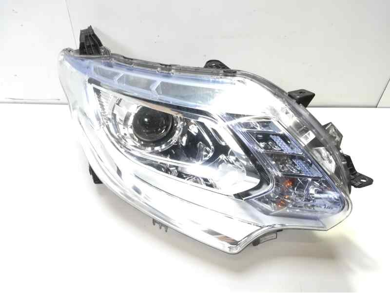 Recambio de faro derecho para mitsubishi l 200 2.4 di-d cat referencia OEM IAM 8301C742  