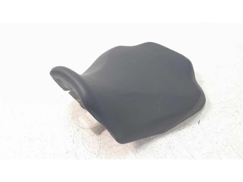 Recambio de asiento para honda cb 650r cb 650r referencia OEM IAM 77100MKND51ZB  