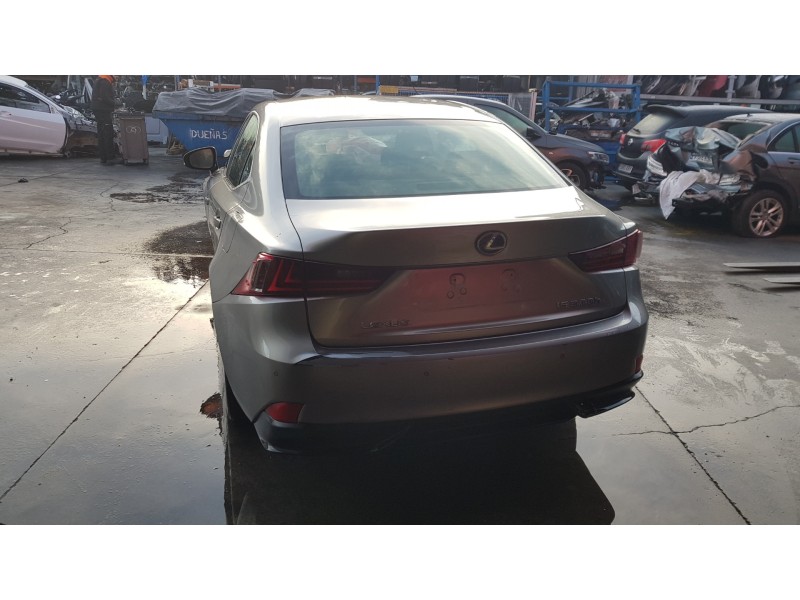 lexus is del año 2014