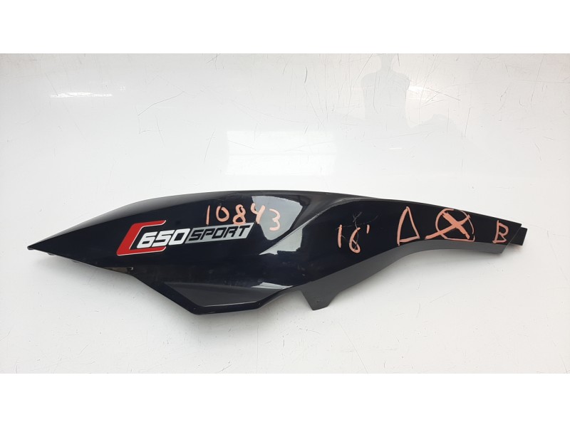 Recambio de moldura para bmw c 650 sport referencia OEM IAM 46638554457  