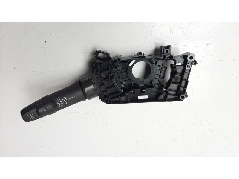 Recambio de mando limpia para mitsubishi l 200 2.4 di-d cat referencia OEM IAM 17G688 8617A193 