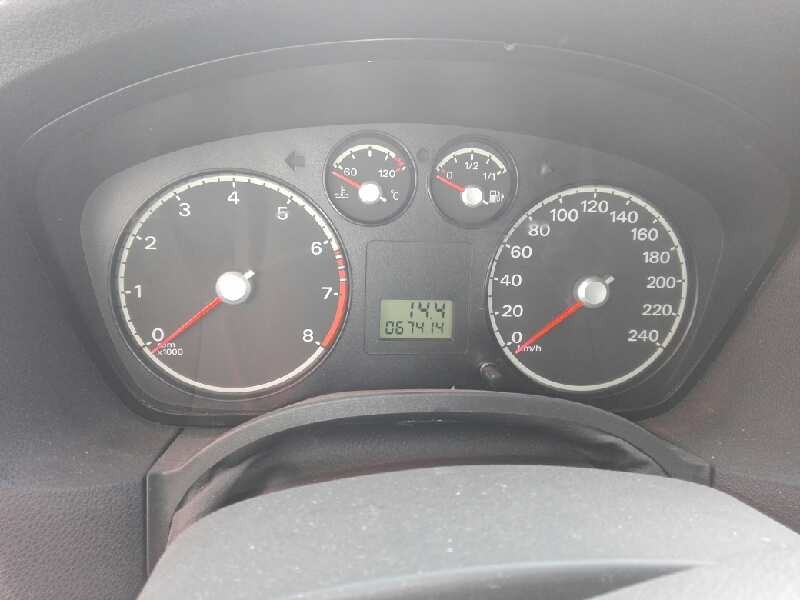 ford focus berlina (cap) del año 2007