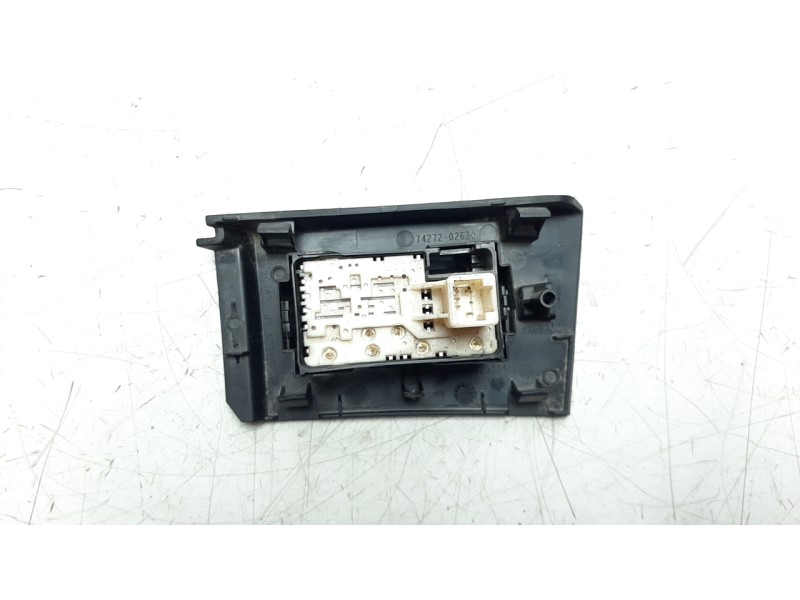 Recambio de mando elevalunas trasero izquierdo para toyota auris hybrid active referencia OEM IAM 7427202630  