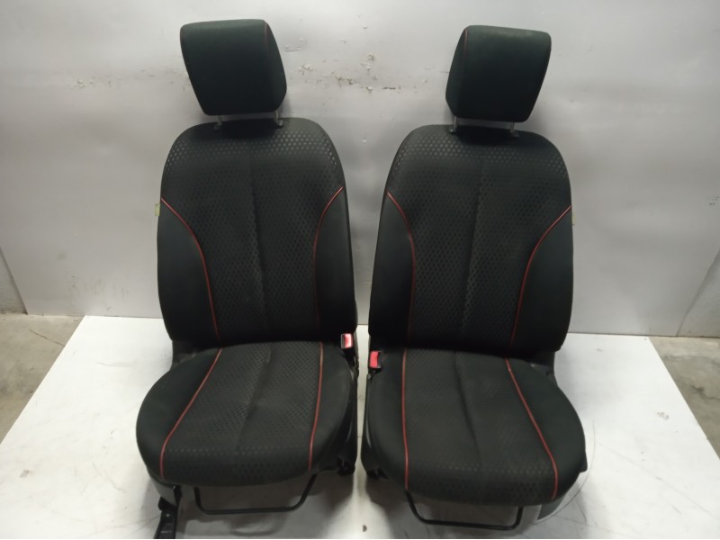 Recambio de juego asientos completo para mazda 2 lim. (de) 1.3 style (5-ptas.) (55kw) referencia OEM IAM   